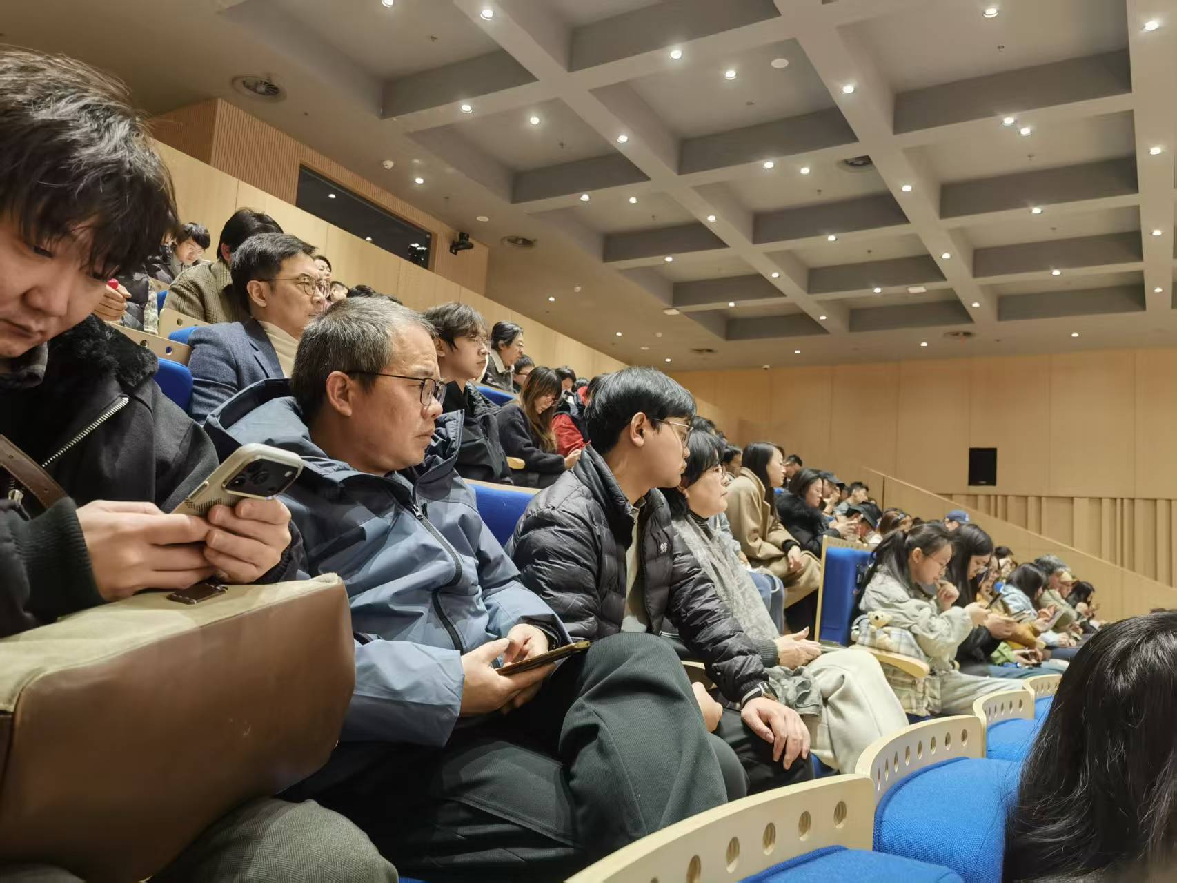 罗兰艺境受邀出席 2026 全球开发者先锋大会媒体通气会,共话上海 AI 开发者生态建设 · 文中配图